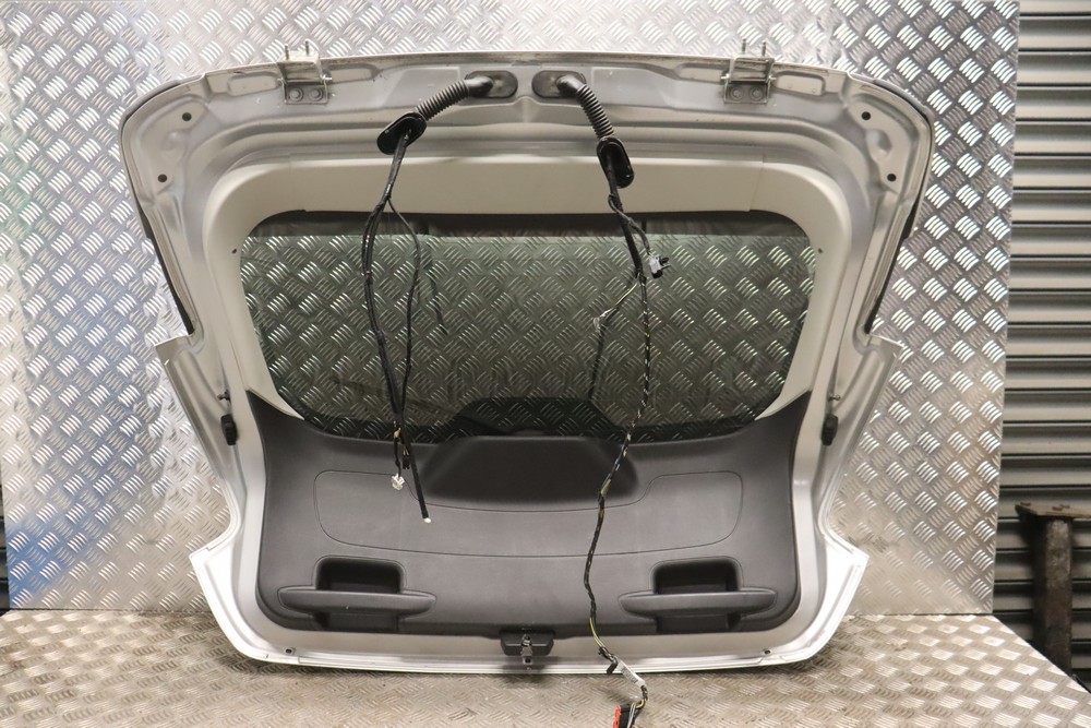 FORD FOCUS MK3 HATCHBACK TAILGATE IN MOONDUST SILVER (SEE PHOTOS) 2011 ...