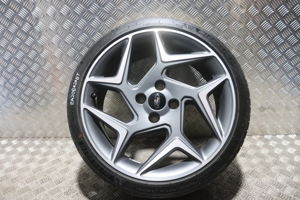 FORD FIESTA MK8 ST R18 ALLOY WHEEL WITH BAD TYRE 2017-2021 EA20B-2 ...